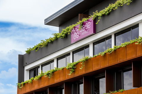 Sage Hotel James Street - Schoolies Week Accommodation 0