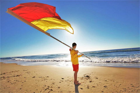 Seacrest Beachfront Apartments Surfers Paradise - Schoolies Week Accommodation 6