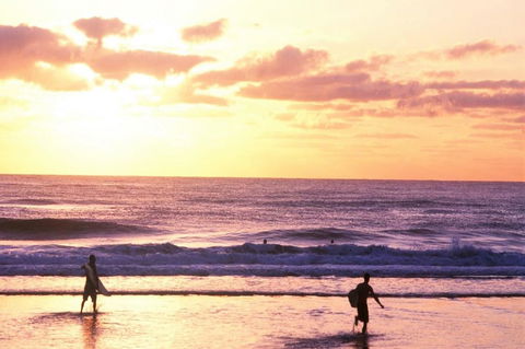 Seacrest Beachfront Apartments Surfers Paradise - Schoolies Week Accommodation 41