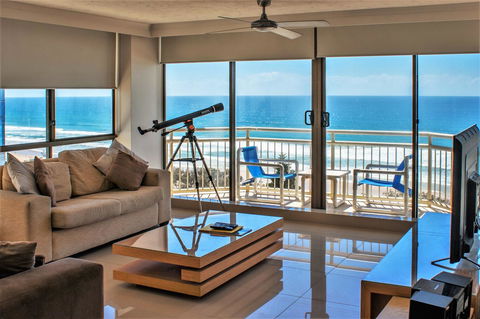 Seacrest Beachfront Apartments Surfers Paradise - Schoolies Week Accommodation 30