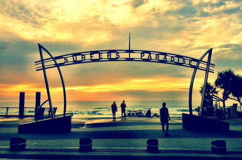 Seacrest Beachfront Apartments Surfers Paradise - Schoolies Week Accommodation 44