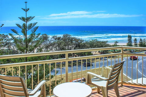 Seacrest Beachfront Apartments Surfers Paradise - Schoolies Week Accommodation 32