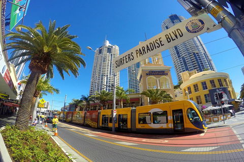 Seacrest Beachfront Apartments Surfers Paradise - Schoolies Week Accommodation 39