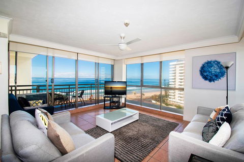 Seacrest Beachfront Apartments Surfers Paradise - Schoolies Week Accommodation 2