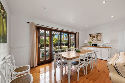 Frangipani House - Schoolies Week Accommodation 13