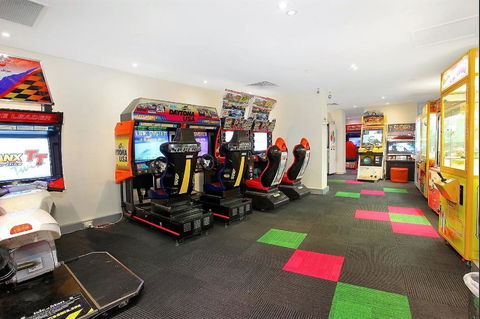 The Towers Of Chevron Renaissance - Holidays Gold Coast - Schoolies Week Accommodation 23