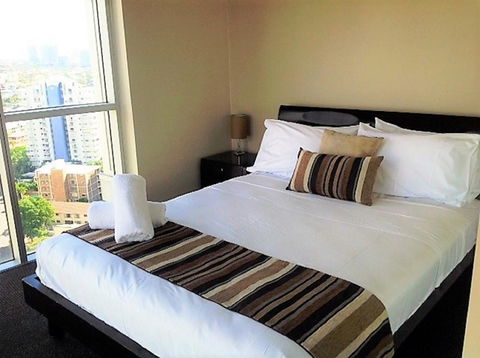 The Towers Of Chevron Renaissance - Holidays Gold Coast - Schoolies Week Accommodation 37