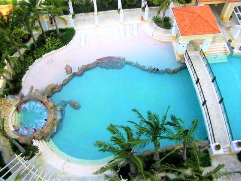 The Towers Of Chevron Renaissance - Holidays Gold Coast - Schoolies Week Accommodation 13