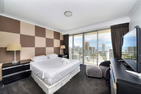 The Towers Of Chevron Renaissance - Holidays Gold Coast - Schoolies Week Accommodation 27