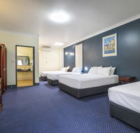 Atherton Hotel - Schoolies Week Accommodation