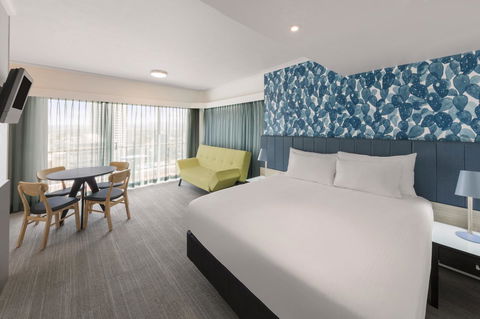 Vibe Hotel Gold Coast - Schoolies Week Accommodation 37