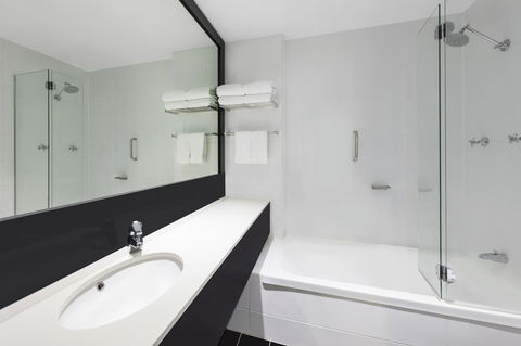 Vibe Hotel Gold Coast - Schoolies Week Accommodation 39