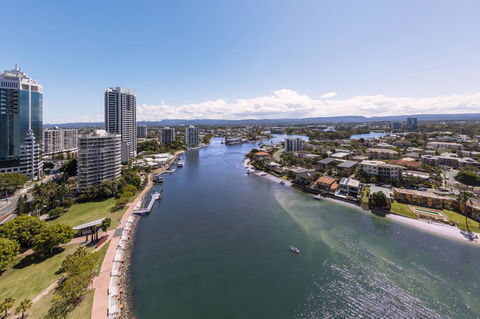 Vibe Hotel Gold Coast - Schoolies Week Accommodation 28
