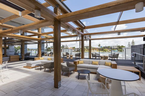 Vibe Hotel Gold Coast - Schoolies Week Accommodation 7