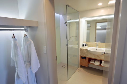 RACV Royal Pines Resort Gold Coast - Schoolies Week Accommodation 23