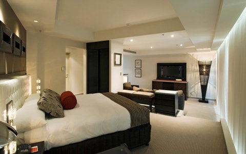 RACV Royal Pines Resort Gold Coast - Schoolies Week Accommodation 21