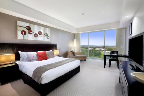 RACV Royal Pines Resort Gold Coast - Schoolies Week Accommodation 4