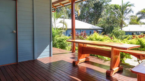 Blue Summit Hideaway - Schoolies Week Accommodation 13