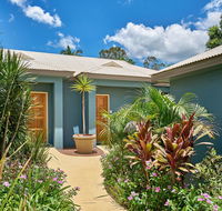 Blue Summit Hideaway - Schoolies Week Accommodation