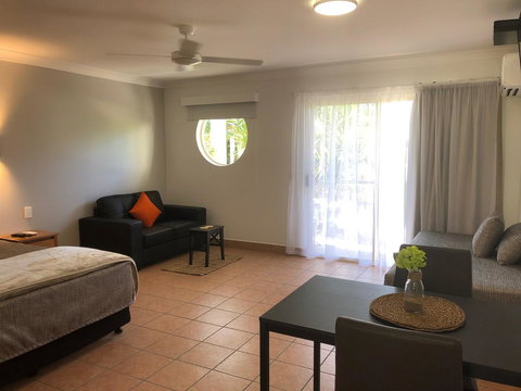 Anchor Motel Noosa - Schoolies Week Accommodation 33