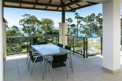 Grand Mercure Allegra Hervey Bay - Schoolies Week Accommodation 16