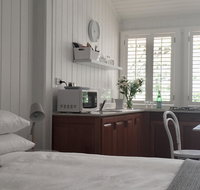 Halcyon on Bardon - Schoolies Week Accommodation