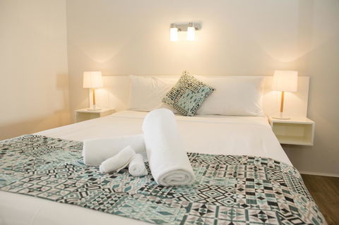 Amaroo At Trinity - Schoolies Week Accommodation 10