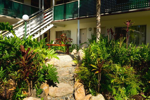 Cairns Colonial Club Resort - Schoolies Week Accommodation 43