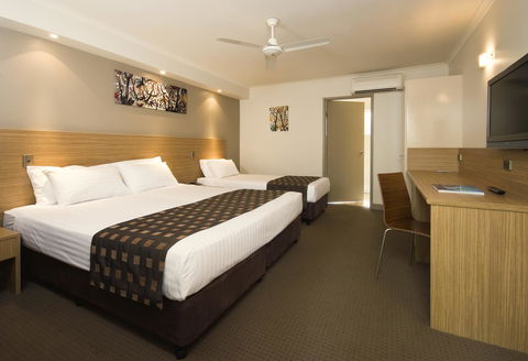 Cairns Colonial Club Resort - Schoolies Week Accommodation 40