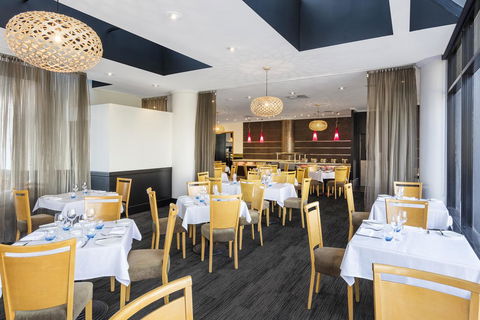 Hotel Grand Chancellor Brisbane - Schoolies Week Accommodation 9