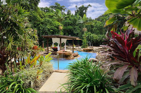 Misty Mountains Rainforest Retreat - Schoolies Week Accommodation 26