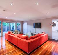 Hamilton Executive - Schoolies Week Accommodation