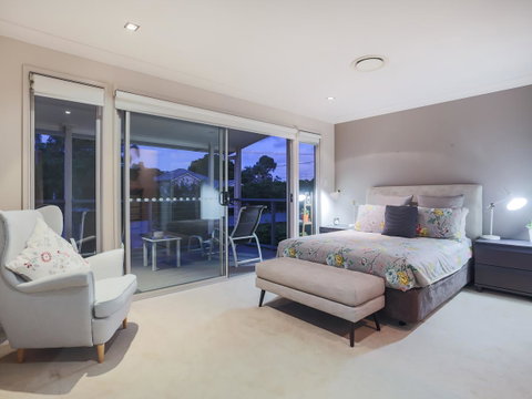 Hamilton Executive - Schoolies Week Accommodation 7