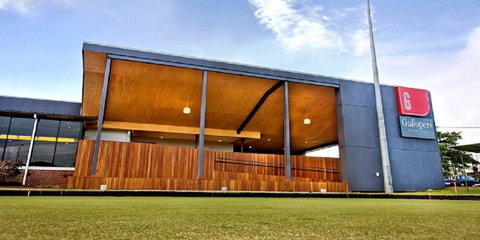 Hamilton Executive - Schoolies Week Accommodation 11