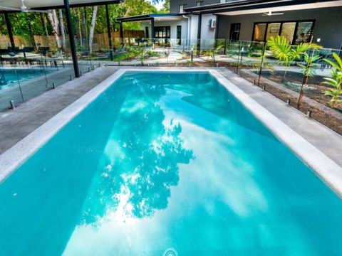 Waves - Tropicana - Clifton Bea - Schoolies Week Accommodation 2