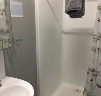 Wellshot Hotel - Schoolies Week Accommodation