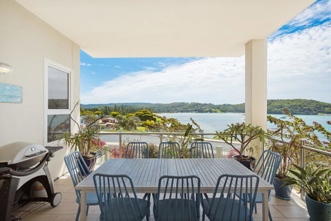 Wharf Apartment Unit 5 - Schoolies Week Accommodation 0