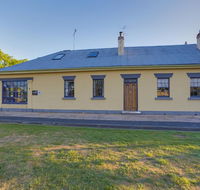 Whites Corner - Schoolies Week Accommodation
