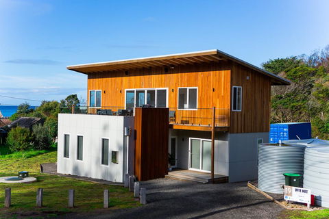 Wye Not Escape - Schoolies Week Accommodation 2