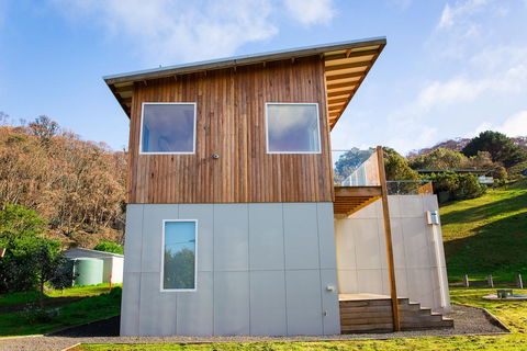 Wye Not Escape - Schoolies Week Accommodation 3