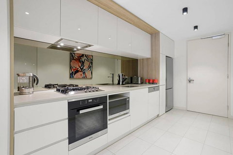 YARRA - YARRA Toorak Rd & Chapel St. Pool, Gym & Parking - Schoolies Week Accommodation 3