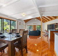 YARRABEE - the perfect getaway - Schoolies Week Accommodation