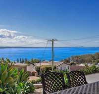 Yenangoon - Walking together Corlette - Schoolies Week Accommodation