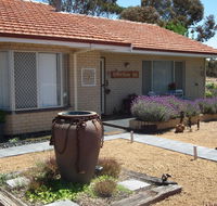 Yellow Gum Bed and Breakfast - Schoolies Week Accommodation
