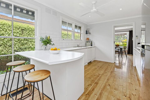 YIN-YANG - MOUNT ELIZA - Schoolies Week Accommodation 2