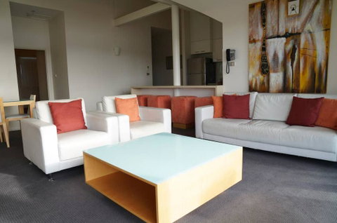York Cove Holiday Hotel - Schoolies Week Accommodation 3