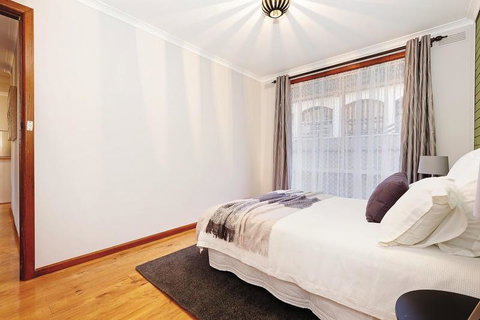 Your Ballarat Home - Schoolies Week Accommodation 3
