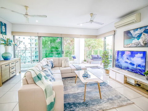 ZEN TOWERS - COZY HOLIDAY HOME For Families In CBD - Schoolies Week Accommodation 1