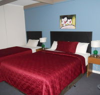 Zero Inn Motel - Schoolies Week Accommodation
