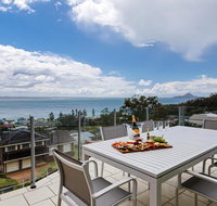 Maison de la mer 30 Mulubinda Parade - luxurious linen aircon and panoramic views - Schoolies Week Accommodation